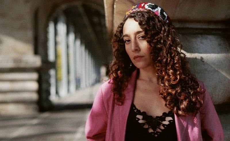 Selin Sümbültepe Just Wants to Be Loved in New Track 'Bass Hubni'