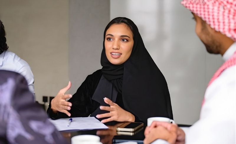 Skilled Employees Account for 45.4% of UAE's Female Workforce