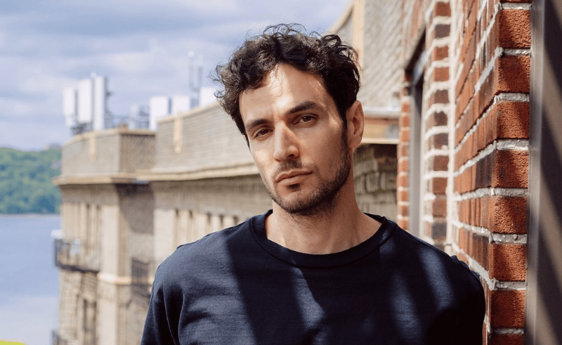 Palestinian Actor Adam Bakri Joins Egyptian Series 'Love and War'