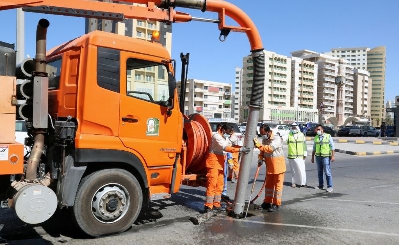 Sharjah Deploys 405 Tankers & Pumps Ahead of Rainy Season