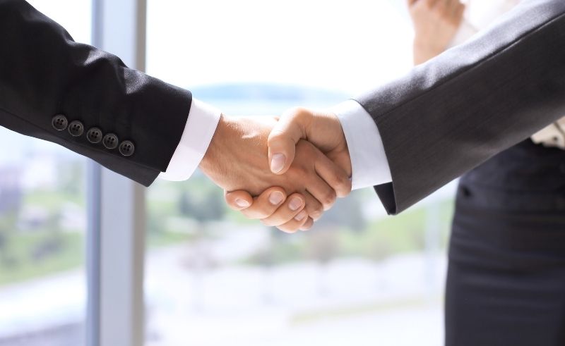 Middle East M&A Soars 260% to $53 Billion on Energy & Tech