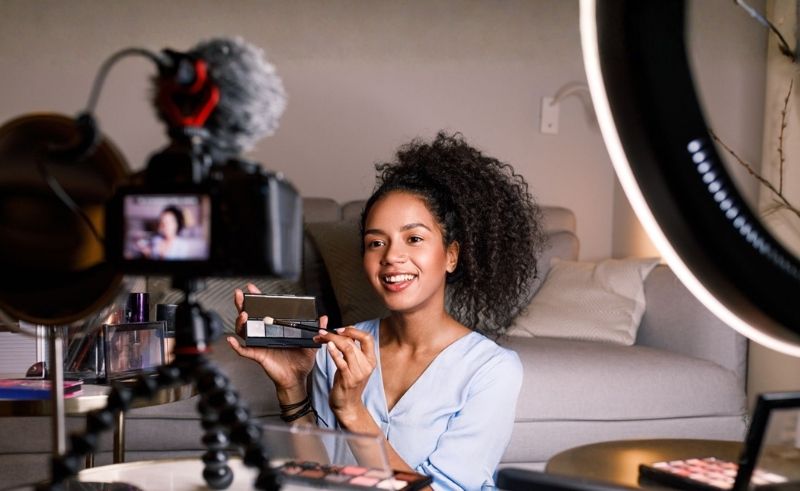 Wio Bank Launches UAE’s First Account for Content Creators