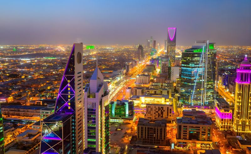 Saudization Set at 60% for Marketing & Sales Roles in Private Sector