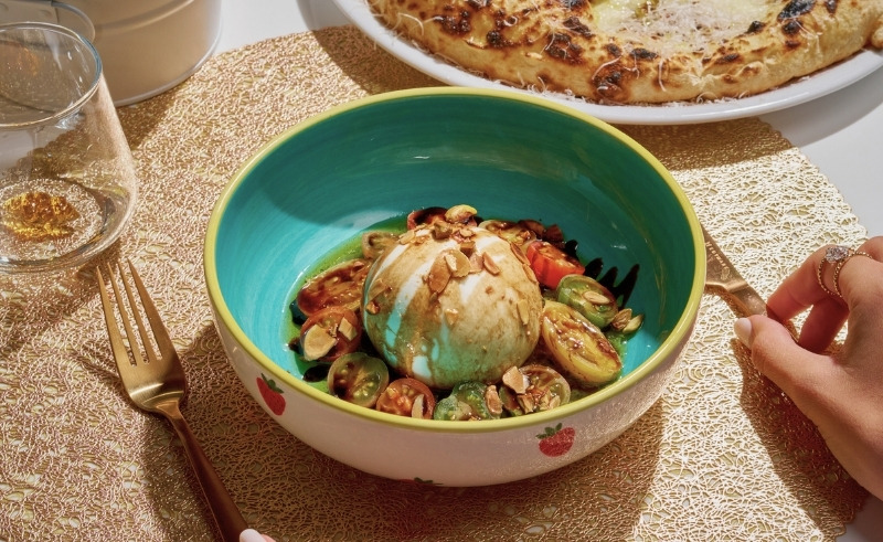 At ‘Lulu’s’ New Cairo’s Café Culture Starts Multitasking