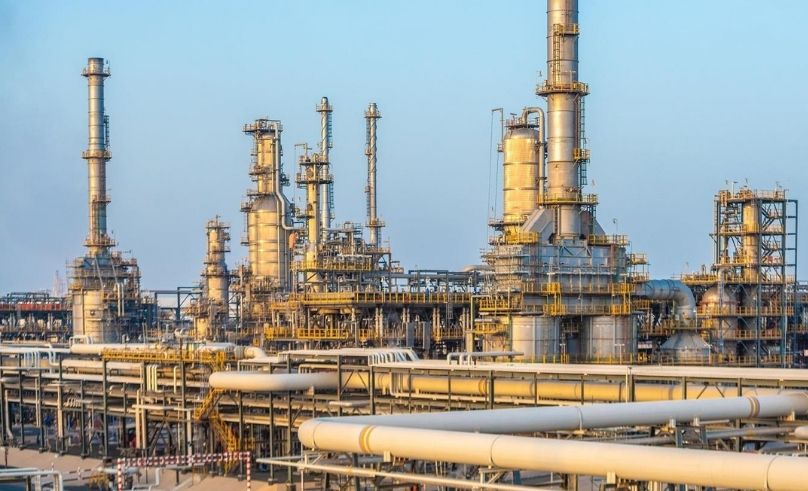 Three Injured After Debris Hits Habshan Gas Complex in Abu Dhabi