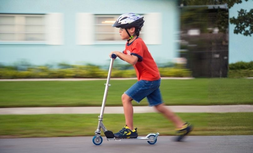 Dubai Draft Law Makes Parents Liable for Minors' E Scooter Misuse