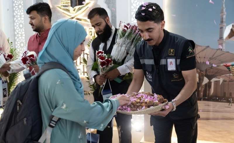 First Hajj Flights Arrive in Saudi Arabia for 2026 Season