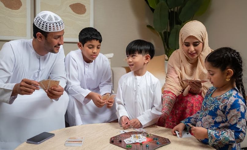 Dubai Committee Reviews Foster Care System Expansion