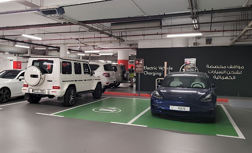 AI Parking Enforcement Introduced at Dubai Mall Sites