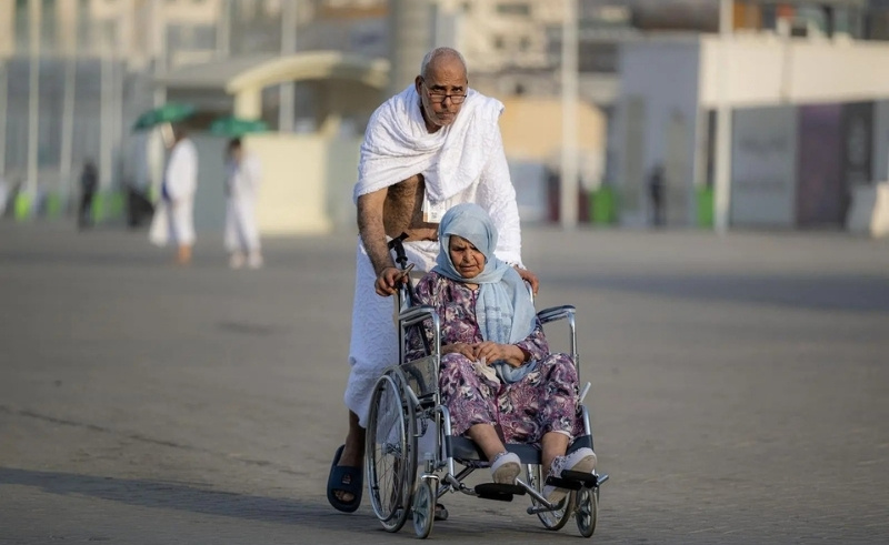 Saudi Arabia Launches Hajj Health Guide in Eight Languages