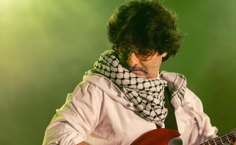 Zeid Hamdan Finds the Playful Side of Longing on 'Ma Telhaini'