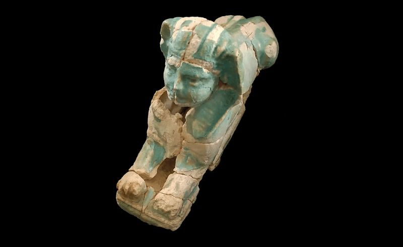 18 Ancient Tombs Unearthed at Marina El Alamein Archaeological Site