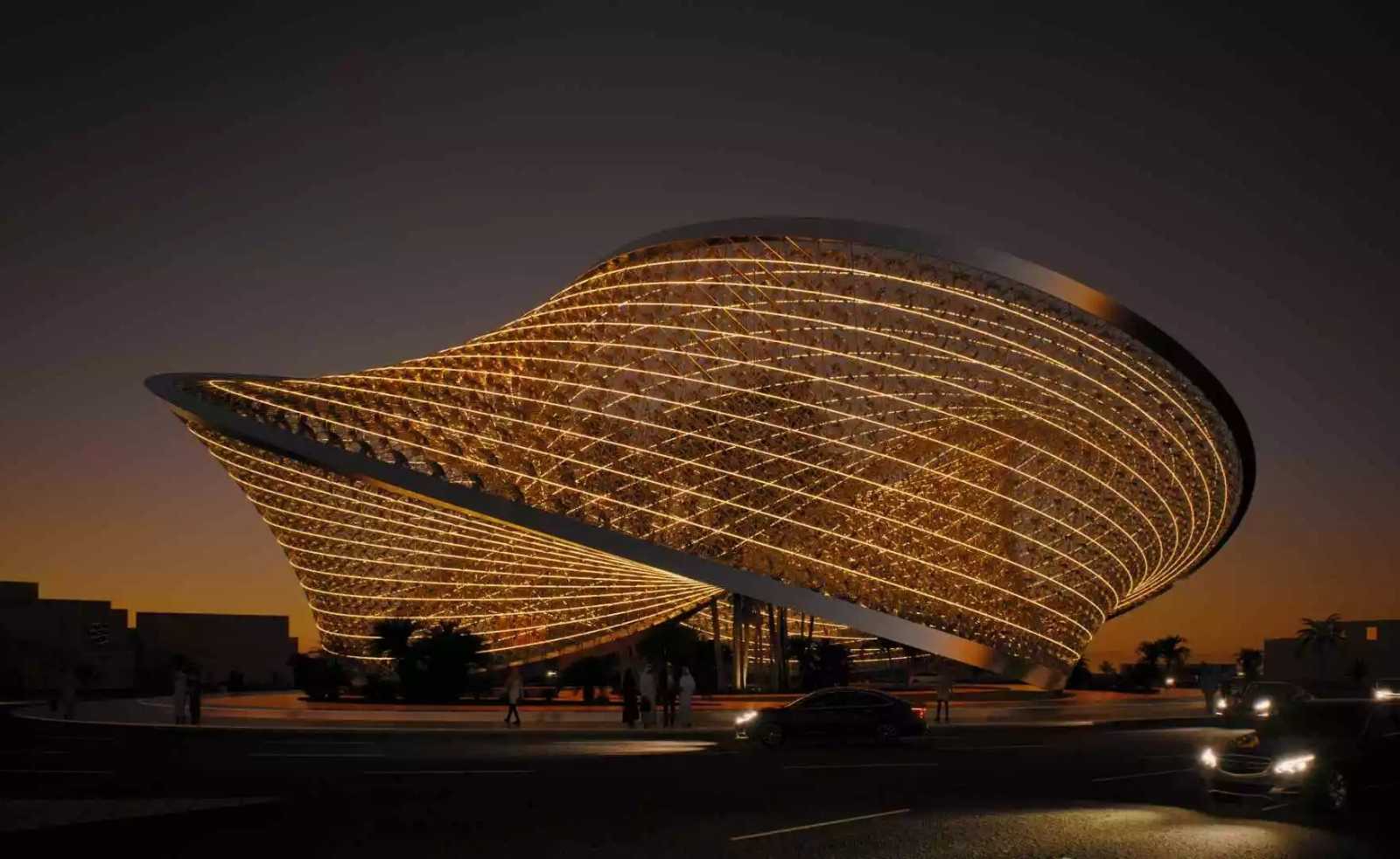 Saudi Roundabout Hosts a Sculpture Inspired by the Möbius Band