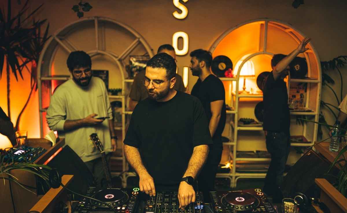 The Anti-Algorithm Groovemaker: Inside DÜK’s Cult Music