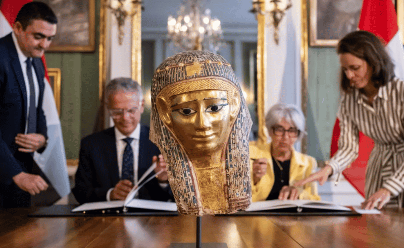 Switzerland Returns 2,000-Year-Old Ptolemaic Funerary Mask to Egypt