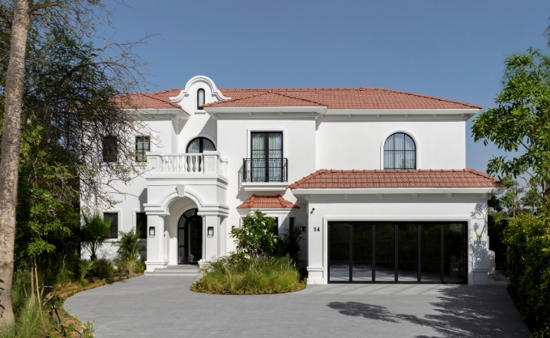 AMG Remodels Dubai Villa Around Its Original Arches and Roofs