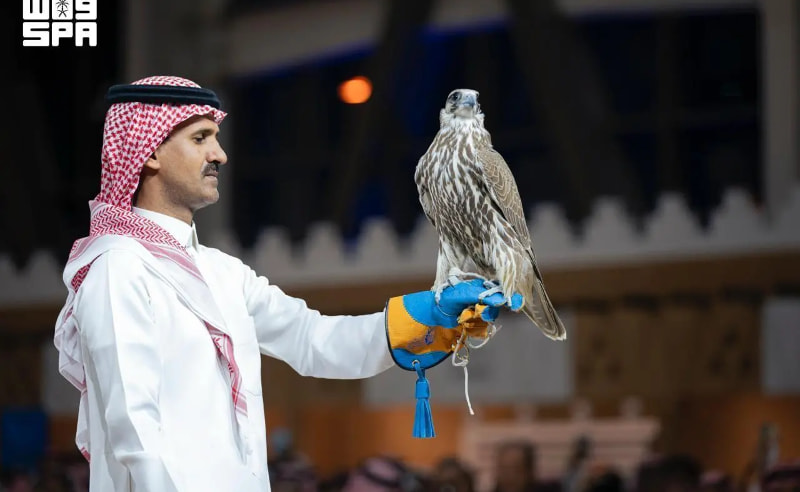 Mongolian Falcon Sells for Record SAR 1.4 Million in Riyadh Auction