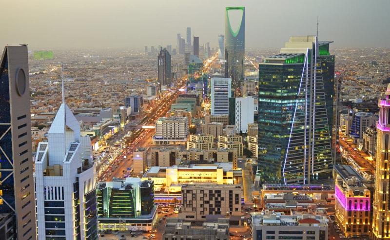 Non-Oil Activities Reach 55% of Saudi GDP for First Time
