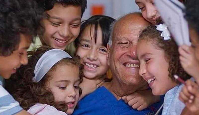 Magdi Yacoub Foundation Hosts Fund-Raising Dinner at Kiki's Beach