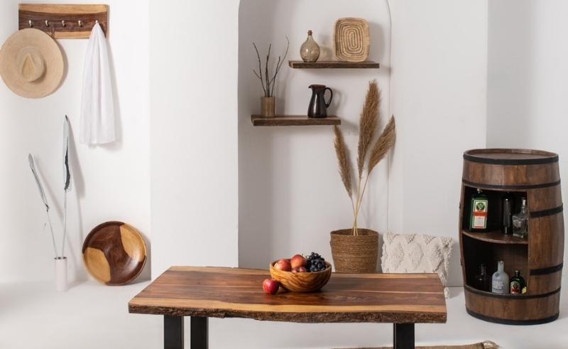 Local Brand Ezazty’s Authentic Woodwork Brims With Burly Energy