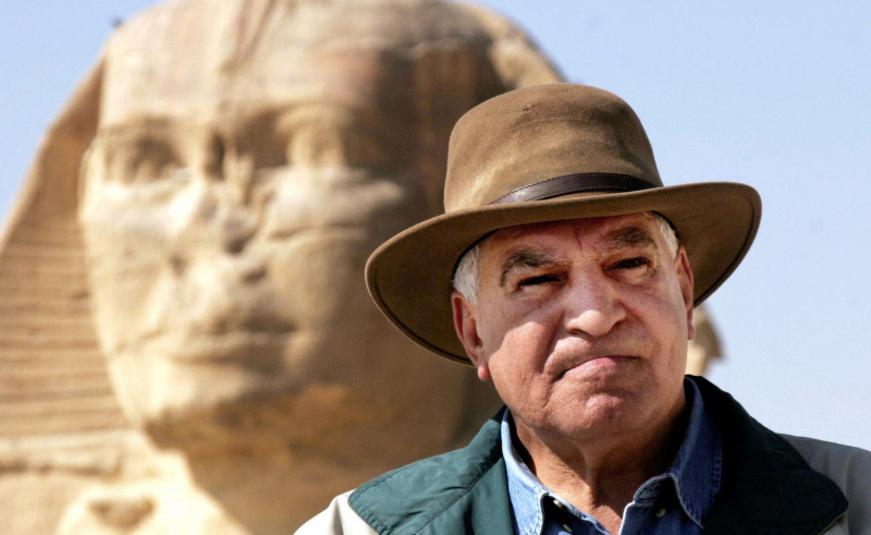 Dr Zahi Hawass Launches Petition to Return Rosetta Stone to Egypt