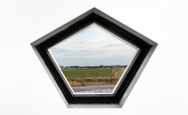 This Swiss-Egyptian Photographer Views Europe Through Mosque Windows