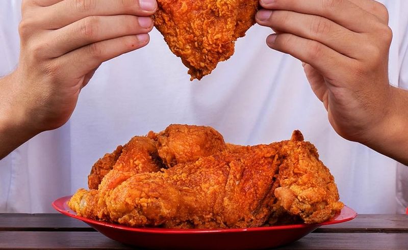 Howlin’ Birds: Maadi’s Newest Fried Chicken Joint