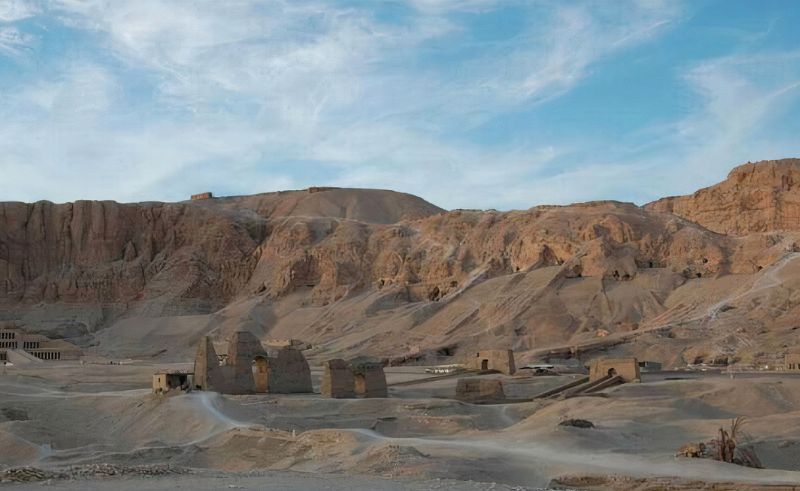 4,000-Year-Old Crocodile Heads Uncovered in Luxor Tombs