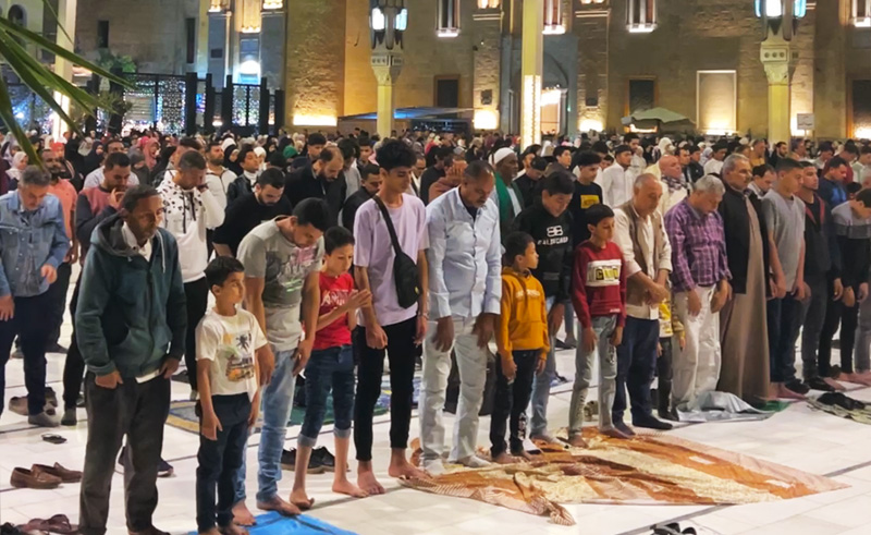 Inside The Historic Al Hussein Mosque During Ramadan 