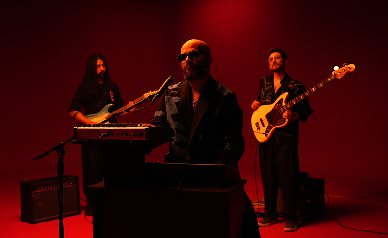 Gharam Electric Swoons in Sultry Video for ‘Kullou Banat’