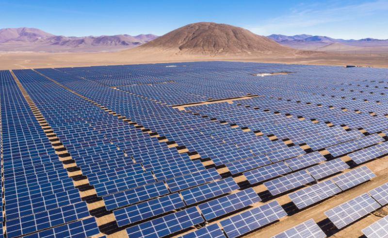 Egypt’s Biggest Solar Power Plant is Being Built in Kharga City