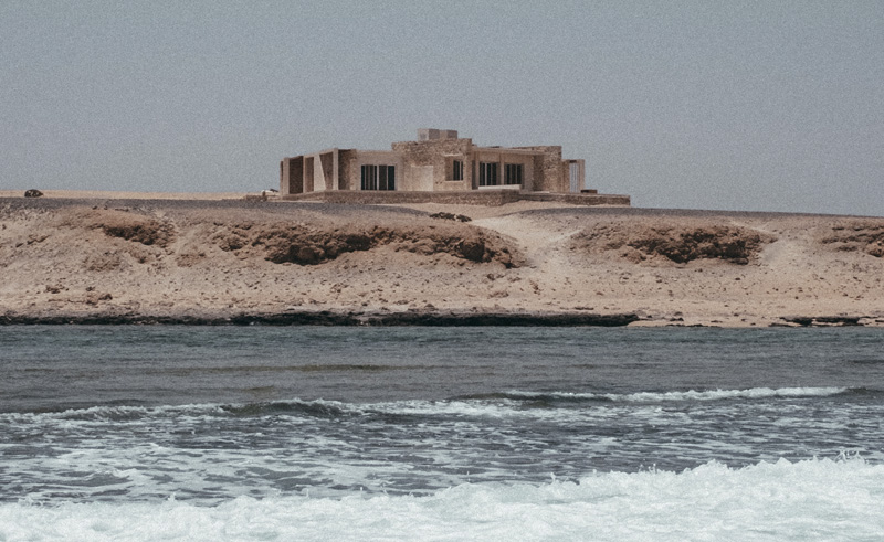 The Breathing House: A Family Retreat in Marsa Alam by KAL