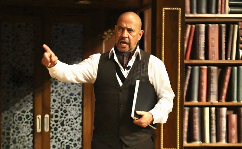 Ashraf Abdel Baky Takes His Famed Murder Mystery Play to Al-Arish