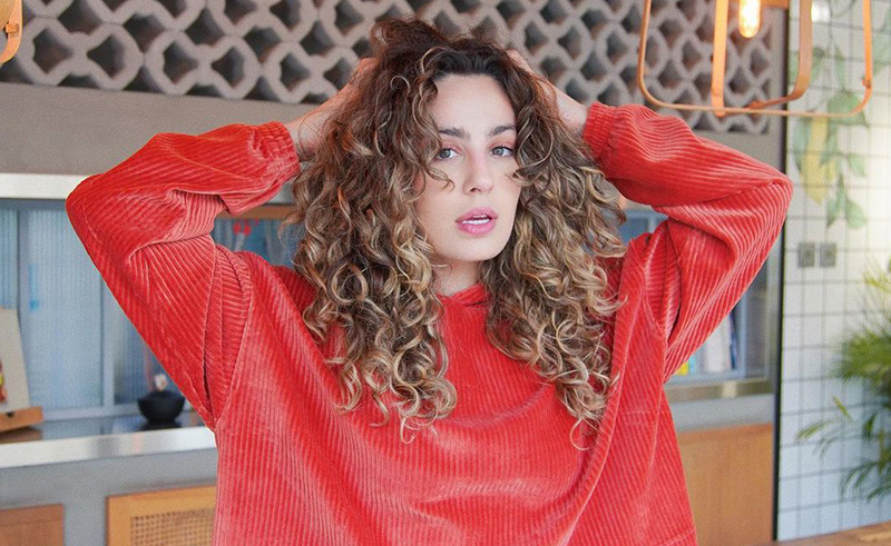Kuwaiti Influencer Ascia is Opening Her First Curly Hair Studio