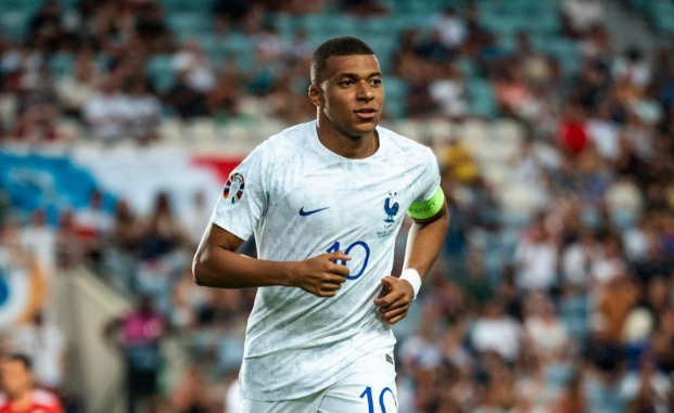 Al Hilal Saudi FC Submits Record USD 332 Million Bid for Kylian Mbappé