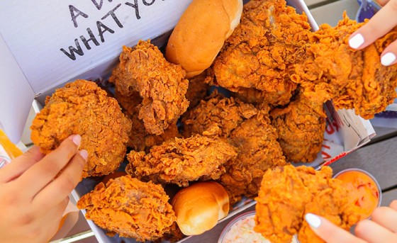 Dippy’s is the Fried Chicken Truck Putting the Sauce in ‘Saucy’