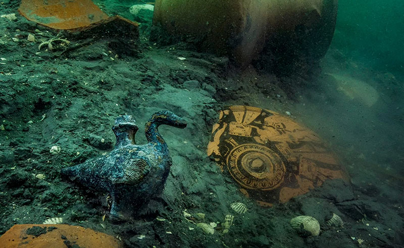 Temple to Greek Goddess Aphrodite Found in Sunken City in Alexandria