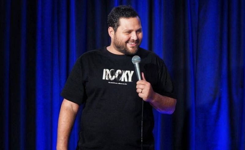 Lebanese Comedian Nour Hajjar to Hold Stand-up Comedy Show in Riyadh