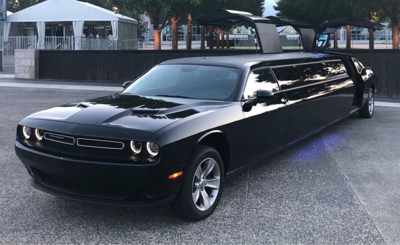 BluSmart Launches First All-Electric Premium Limousine Service in UAE