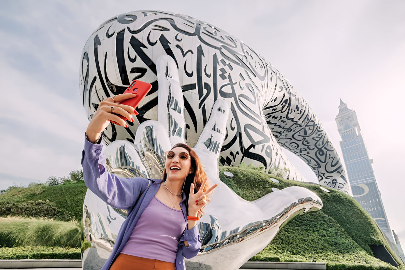 Unlicensed Influencers in Abu Dhabi Will Be Penalised Starting July
