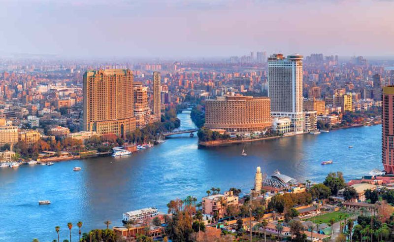 Egyptian Non-Oil Companies Report Growth For First Time in Three Years