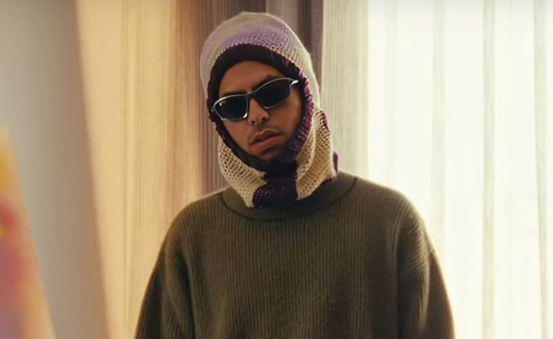 Ramez Naguib Drops Retro-Inspired Technicolour Music Video ‘Embareh’
