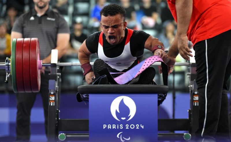 Egypt’s Mohamed Elmenyawy Wins Gold in Powerlifting at Paralympics