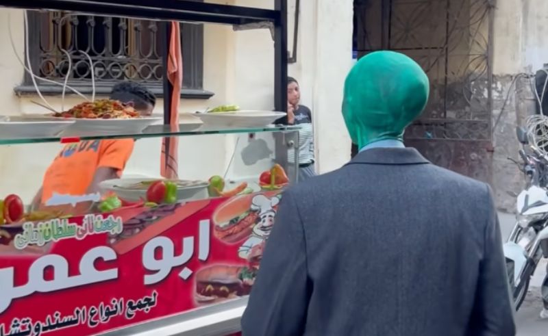 This Blue Cat in Alexandria is Making Offline Marketing Cool Again