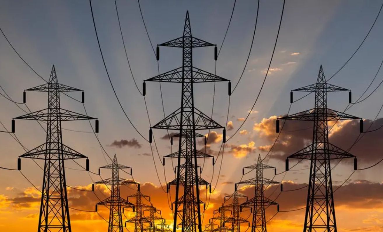 Saudi Electricity's Profits Plummet by 33% in 2024