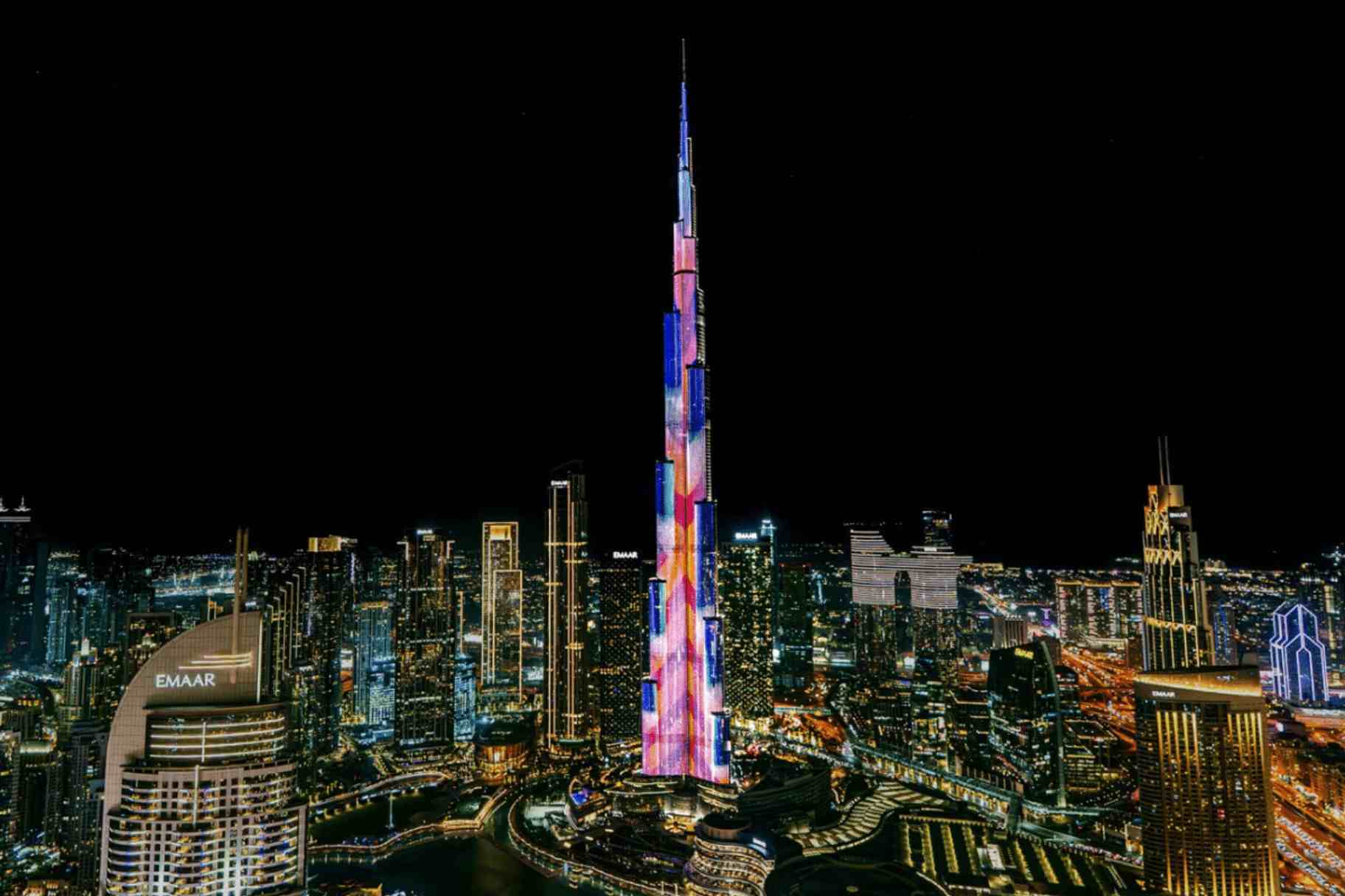 Here's How Your Art Could Be Displayed Across the Burj Khalifa