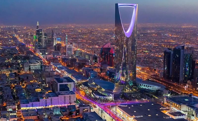 Saudi Arabia Launches AI Startup Incubator to Boost Tech Economy