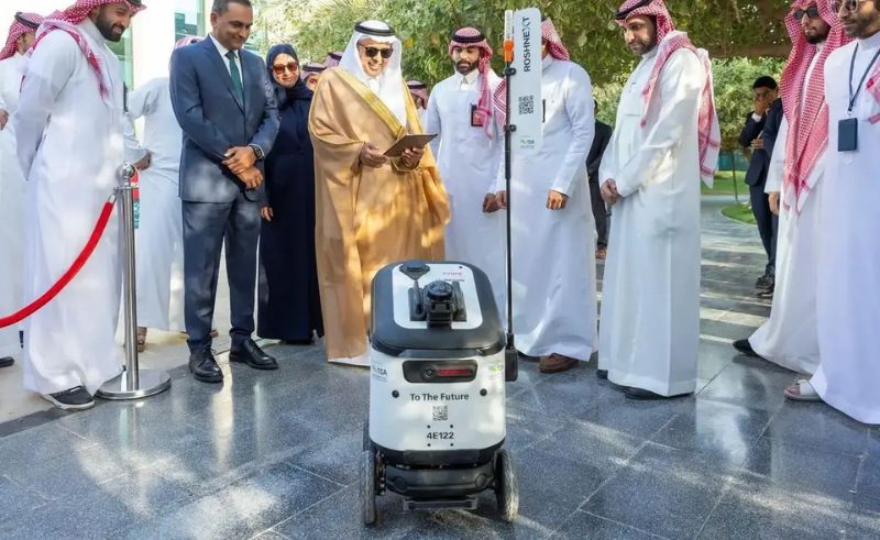 Delivery Robots Hit the Streets as Part of Saudi Pilot Phase